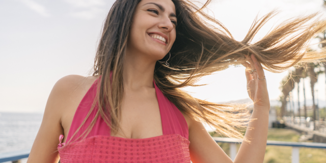 Susanna Ferrara, il videoclip ufficiale del nuovo singolo “Anni luce da qui” è in anteprima su Il Corriere della Sera